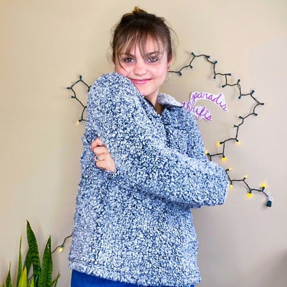 SUPER Soft Dylan Sherpa Quarter Zip - Picture 4 of 7